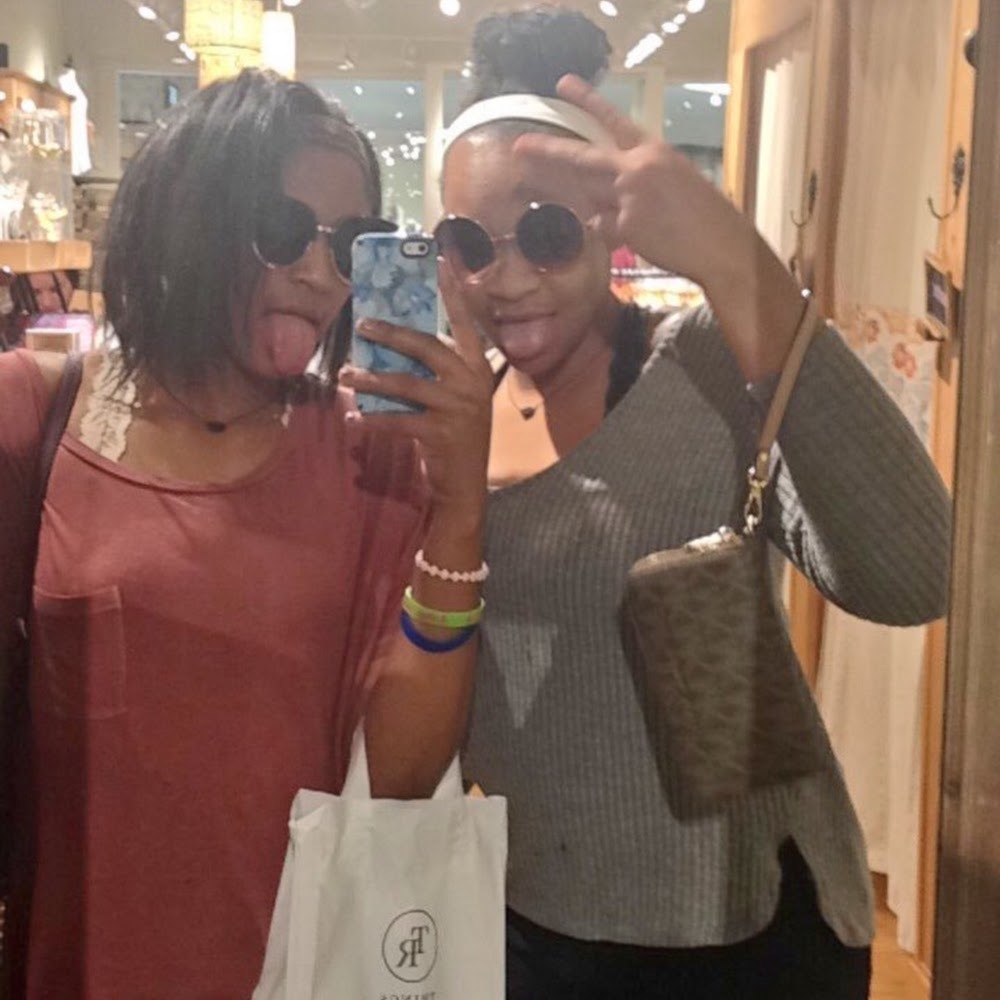 Meet your Posher, Nicole